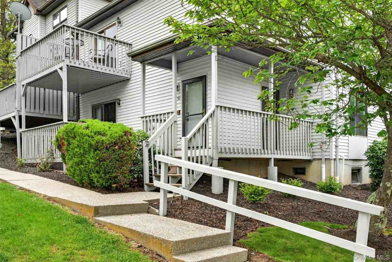 50 Bonney Ct #50 - Photo 3 of 48