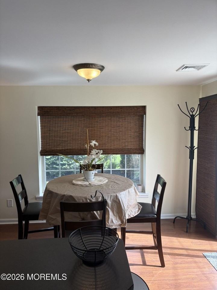520 3rd Ave - Photo 6 of 26