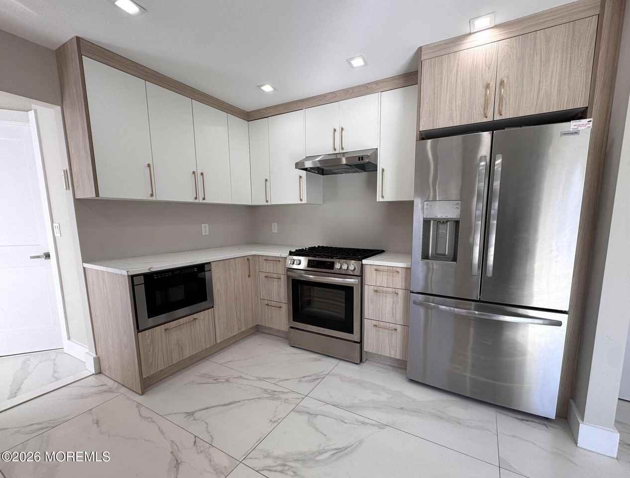 70 Maryland Ave - Photo 3 of 14