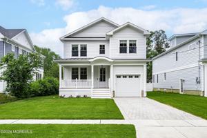 featured image of 555 Sussex Ave