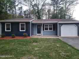 featured image of 16 Chelsea Dr