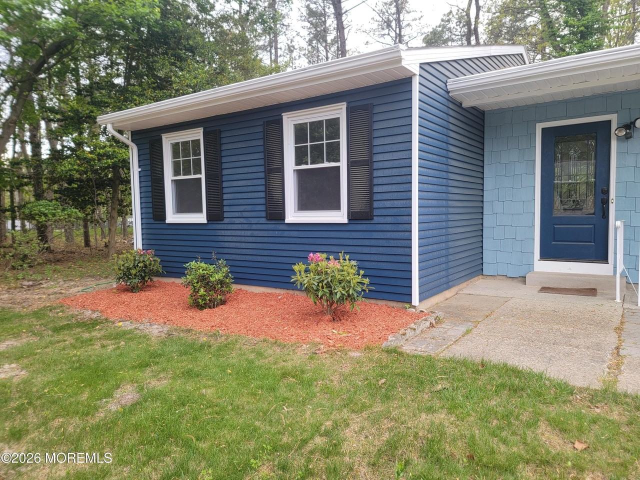16 Chelsea Dr - Photo 4 of 44