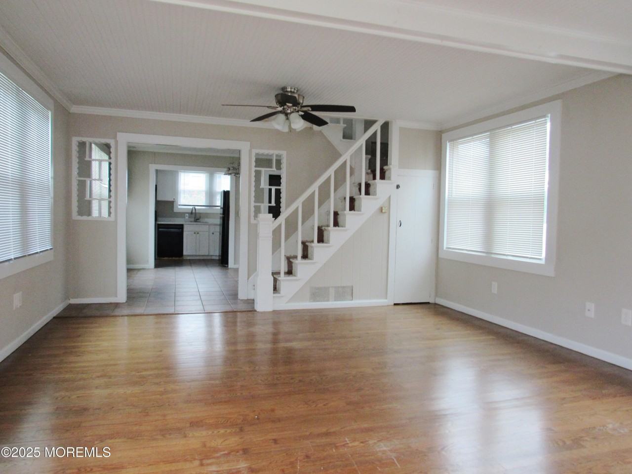 521 E Point Pleasant Ave - Photo 2 of 6