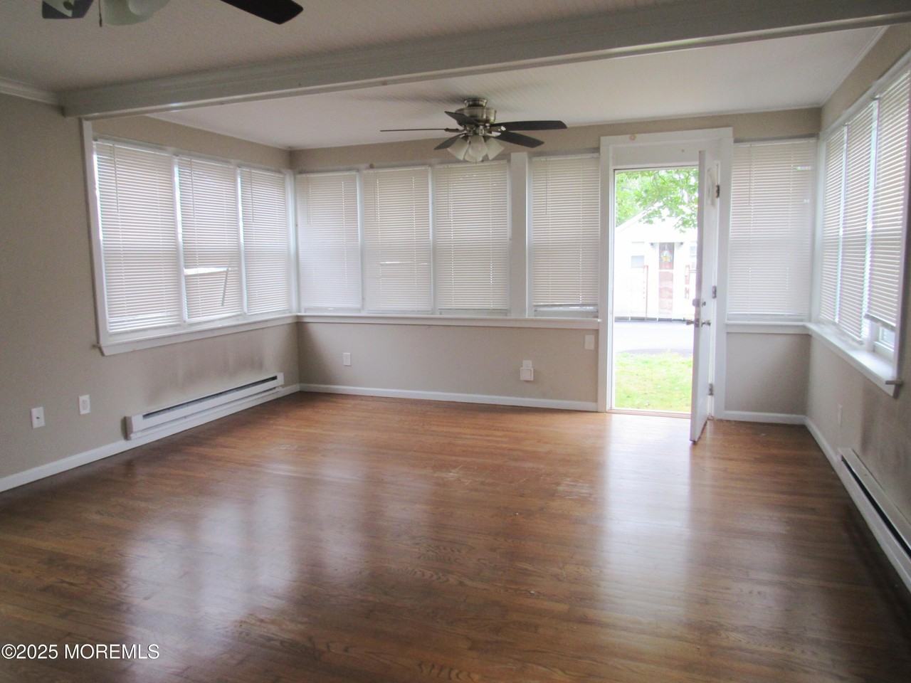 521 E Point Pleasant Ave - Photo 4 of 6