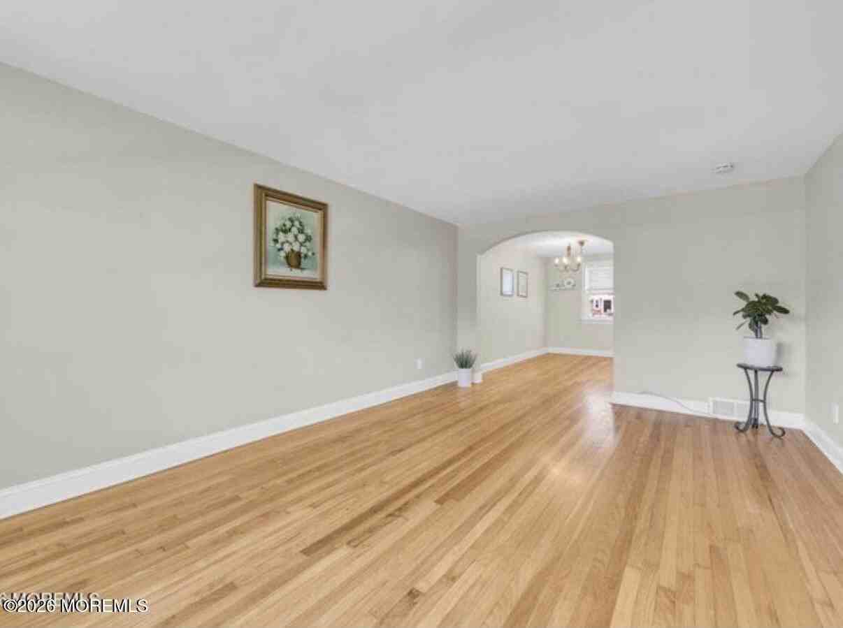 325 Bath Ave #27 - Photo 4 of 17