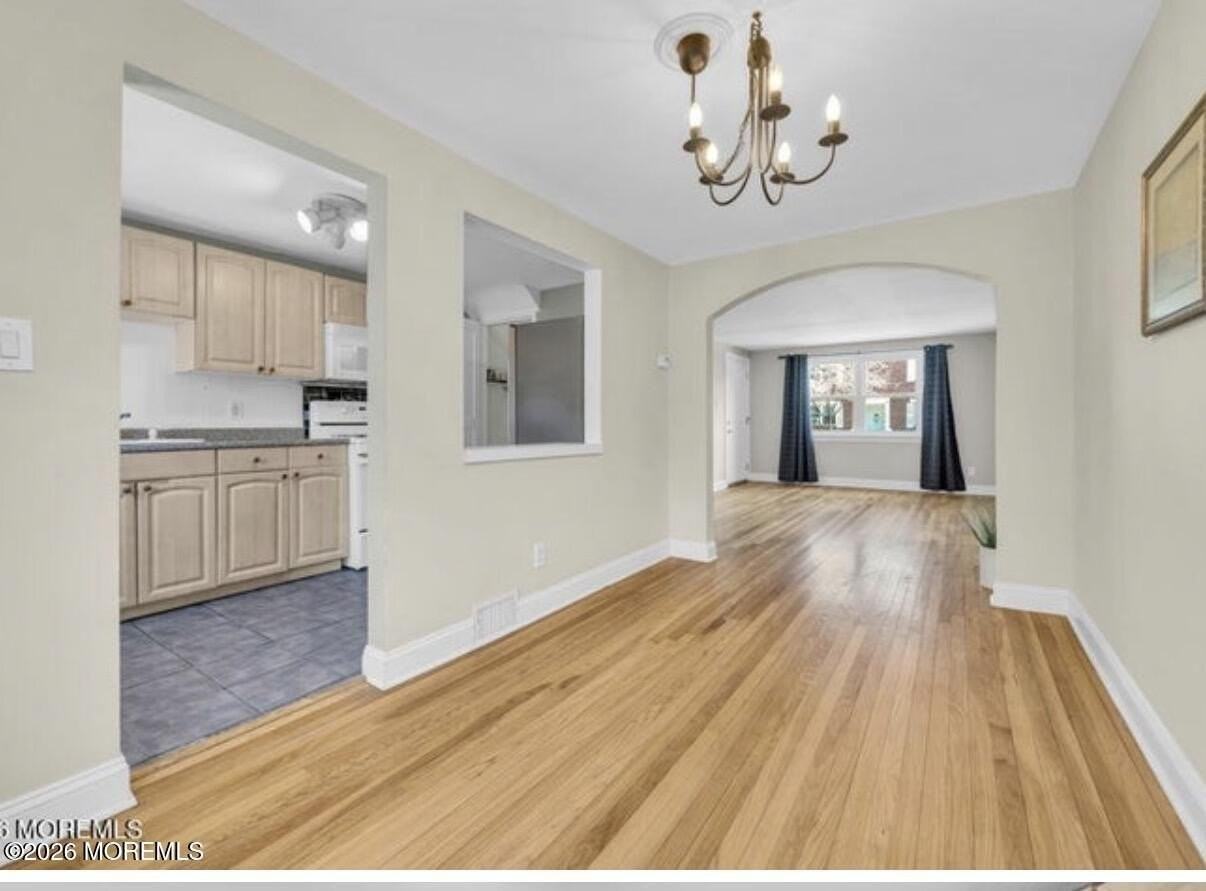325 Bath Ave #27 - Photo 6 of 17