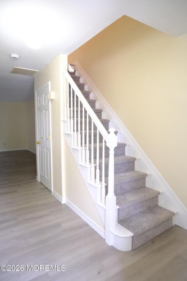 93 Oak Ln - Photo 2 of 16