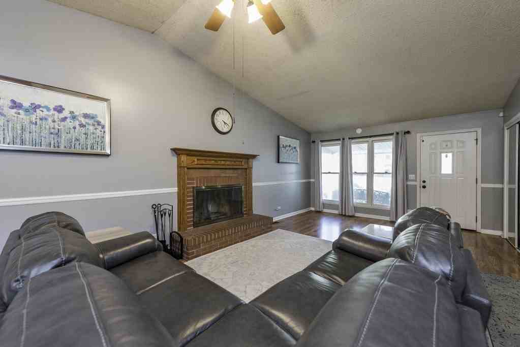 354 Heather Ave - Photo 5 of 27