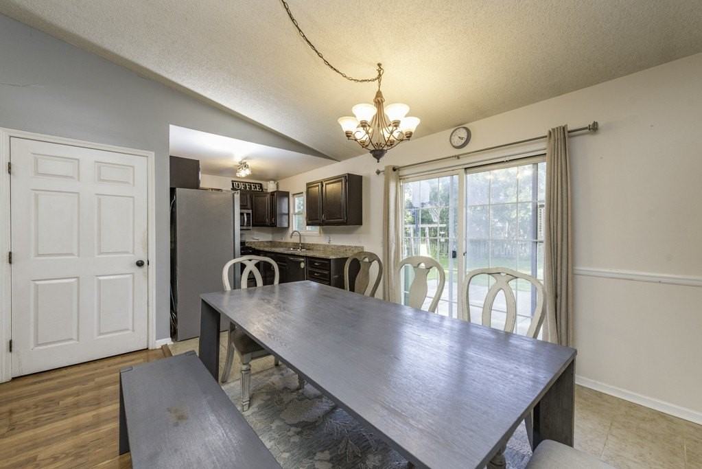 354 Heather Ave - Photo 7 of 27
