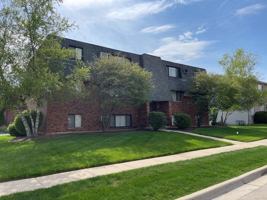 featured image of 1253 Getzelman Dr #2N