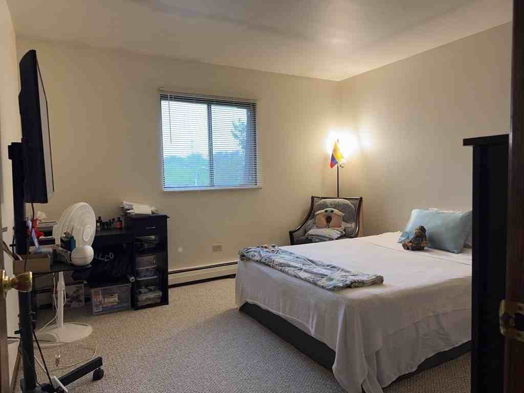 1253 Getzelman Dr #2N - Photo 6 of 12