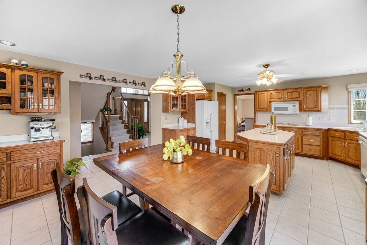 15538 Royal Glen Ct - Photo 3 of 16