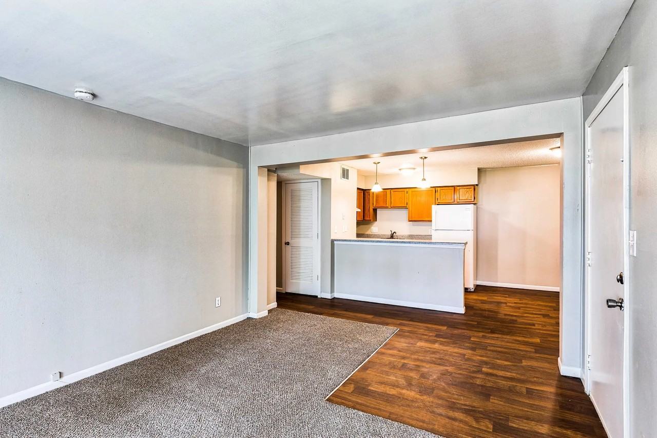Concord Square Apartments - Photo 2 of 29