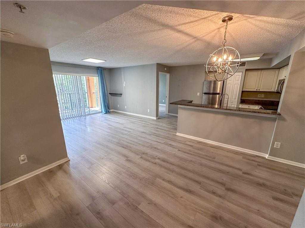 1250 Wildwood Lakes Blvd #206 - Photo 4 of 49