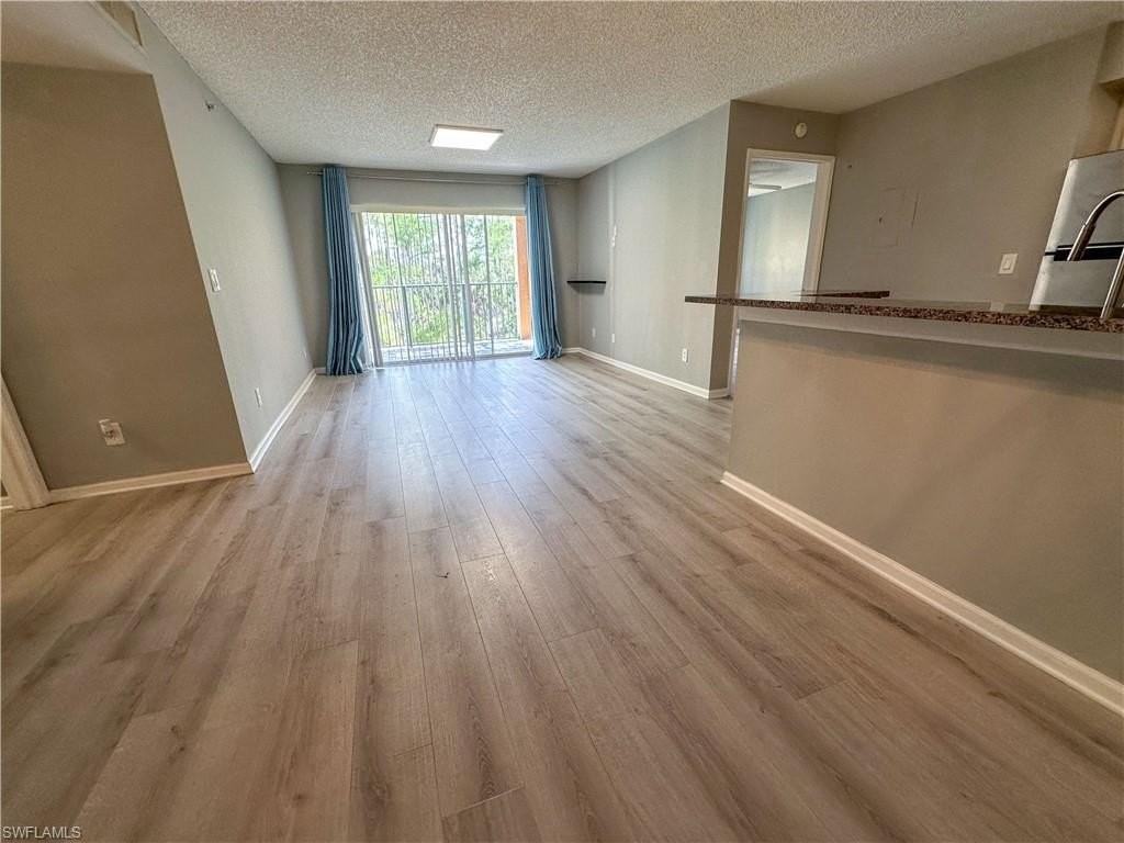 1250 Wildwood Lakes Blvd #206 - Photo 5 of 49