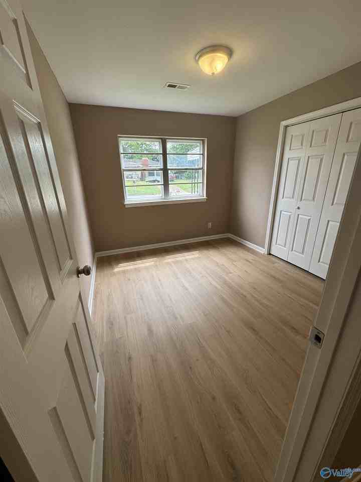 1219 Grace St Nw - Photo 7 of 8