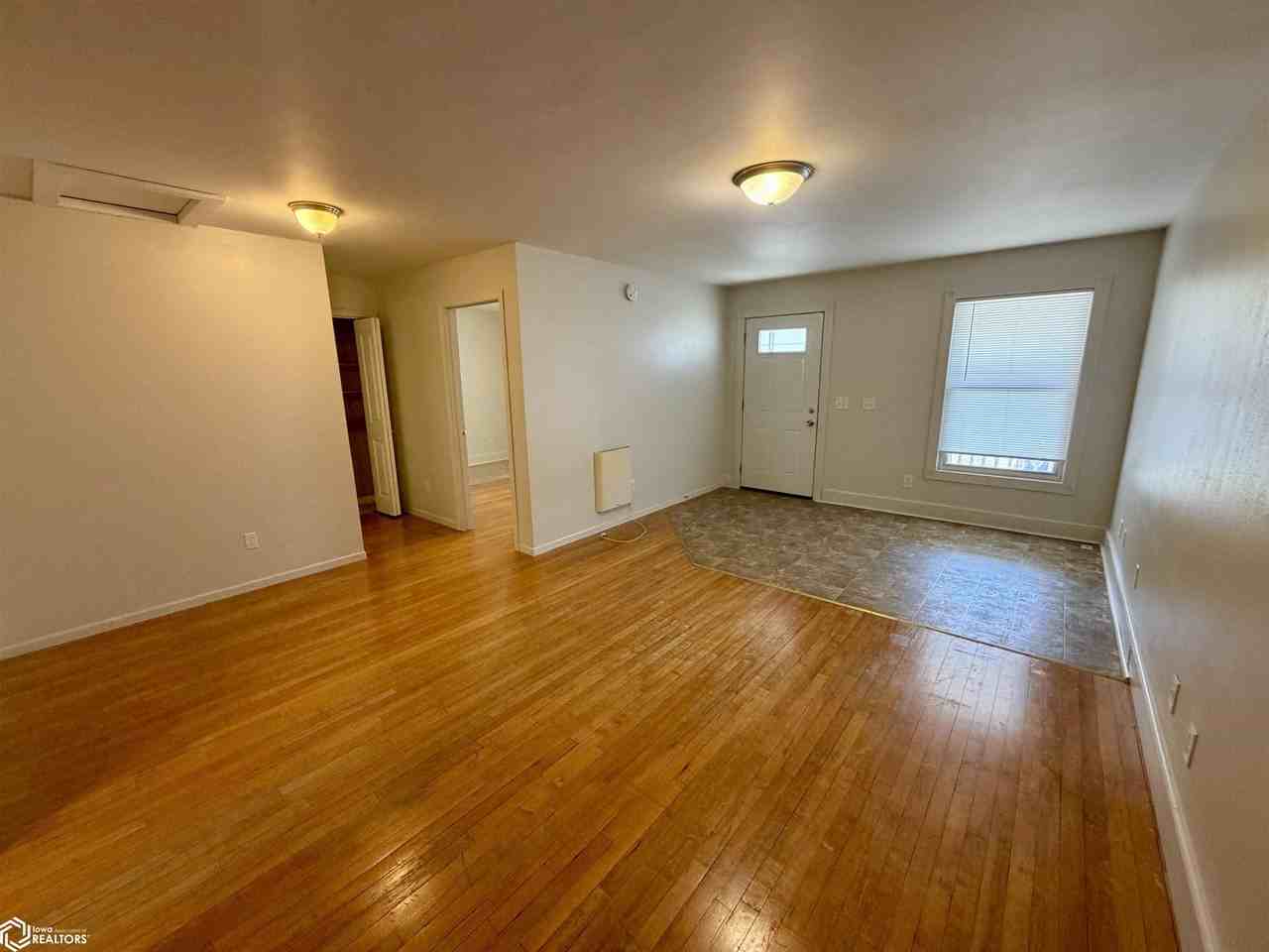 931 West St - Photo 2 of 11