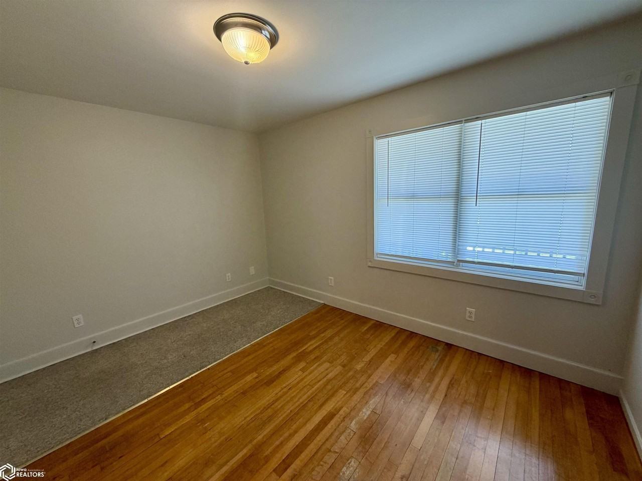 931 West St - Photo 3 of 11