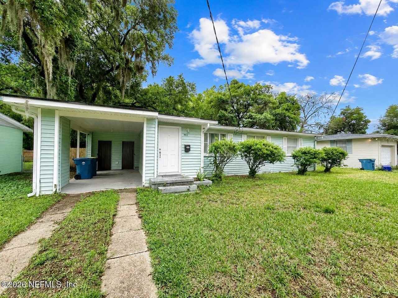 5632 Oliver St - Photo 2 of 26