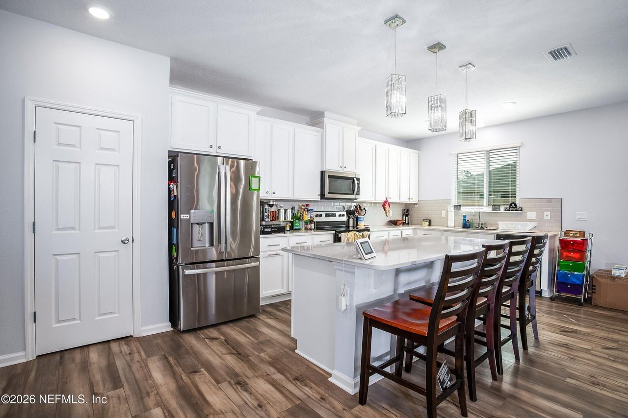 8263 Victory Crossing Blvd - Photo 5 of 21