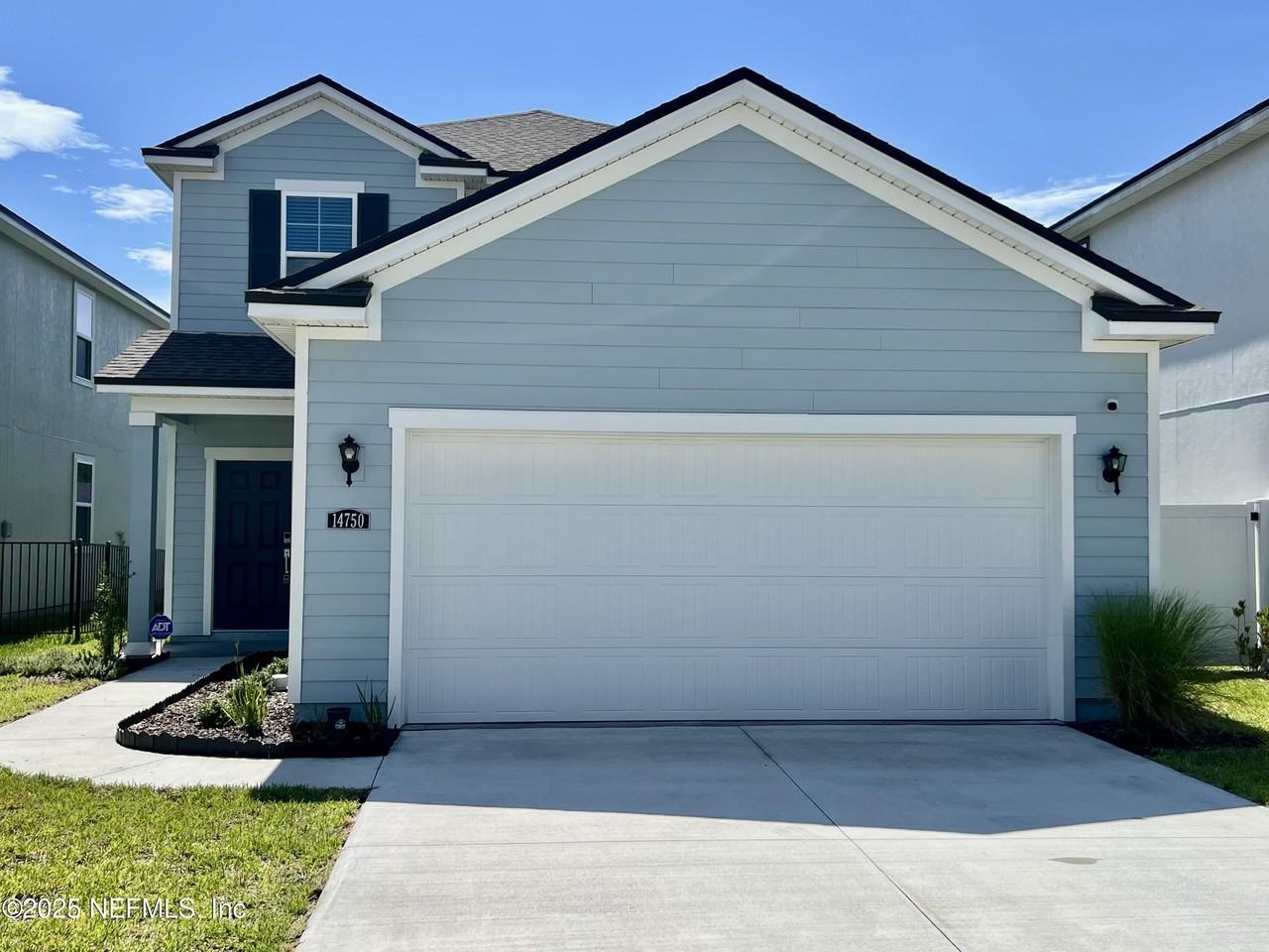 14750 Cashew Ave - Photo 3 of 30