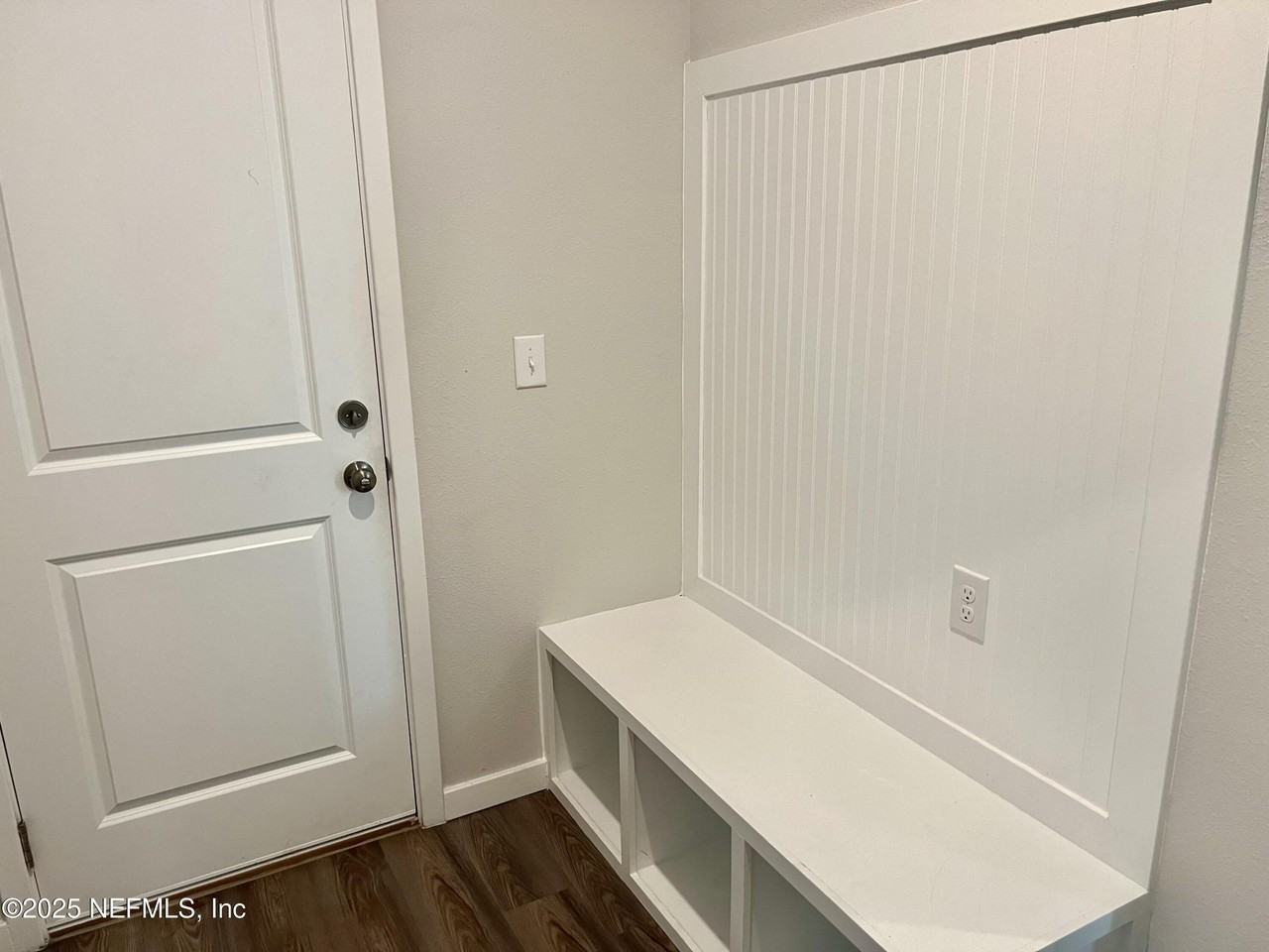 14750 Cashew Ave - Photo 5 of 30