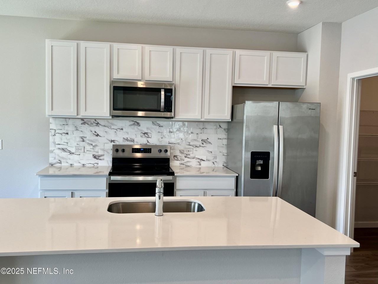 14750 Cashew Ave - Photo 7 of 30