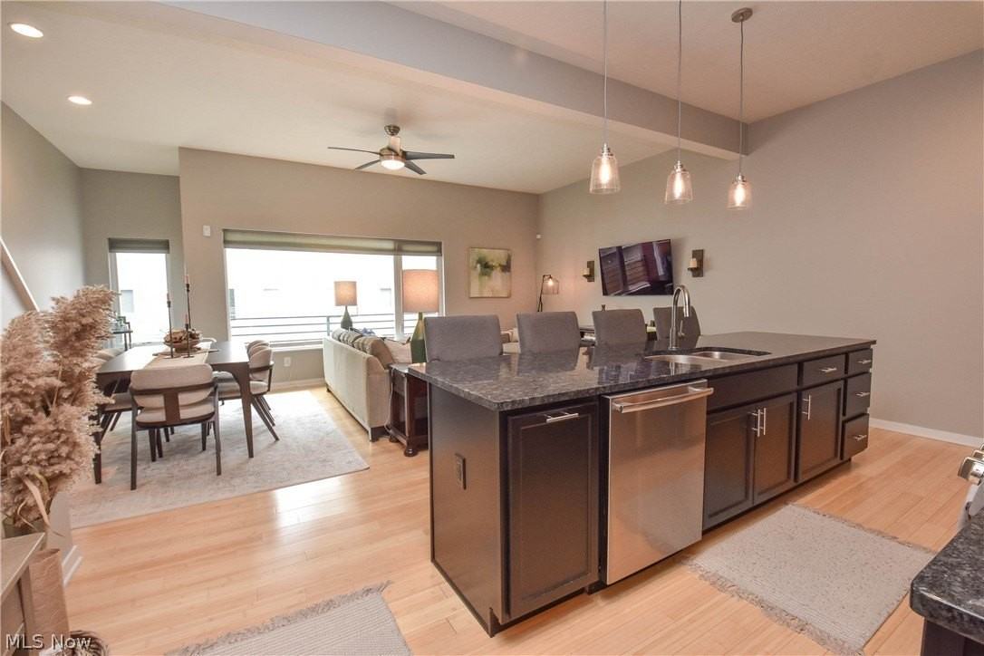 5735 Bridge Ave - Photo 2 of 34