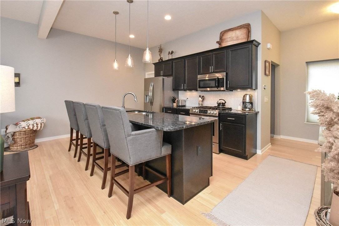 5735 Bridge Ave - Photo 5 of 34