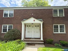80 Huguenot Ave Apt 9b - Photo 1 of 1