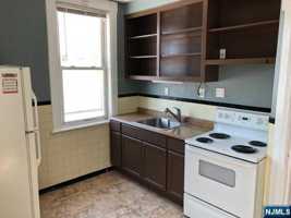 featured image of 82 Park Ave