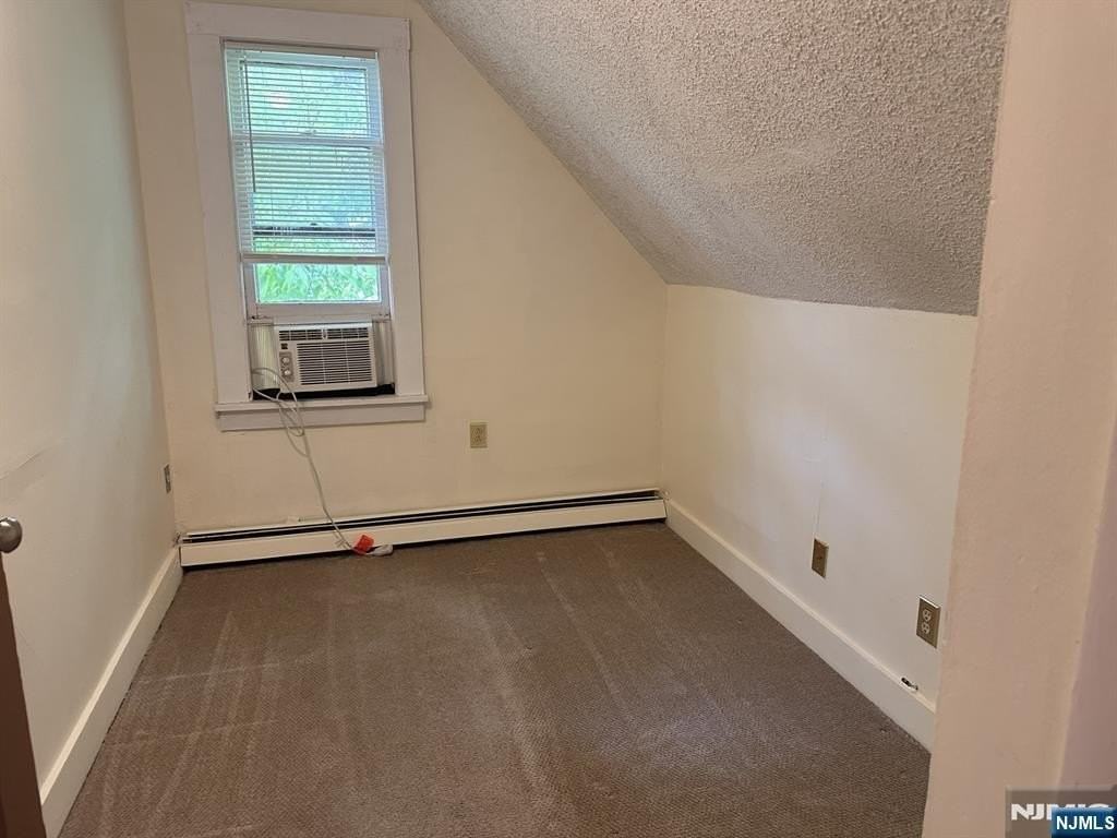 211 Woodside Ave Apt 3rd - Photo 7 of 9