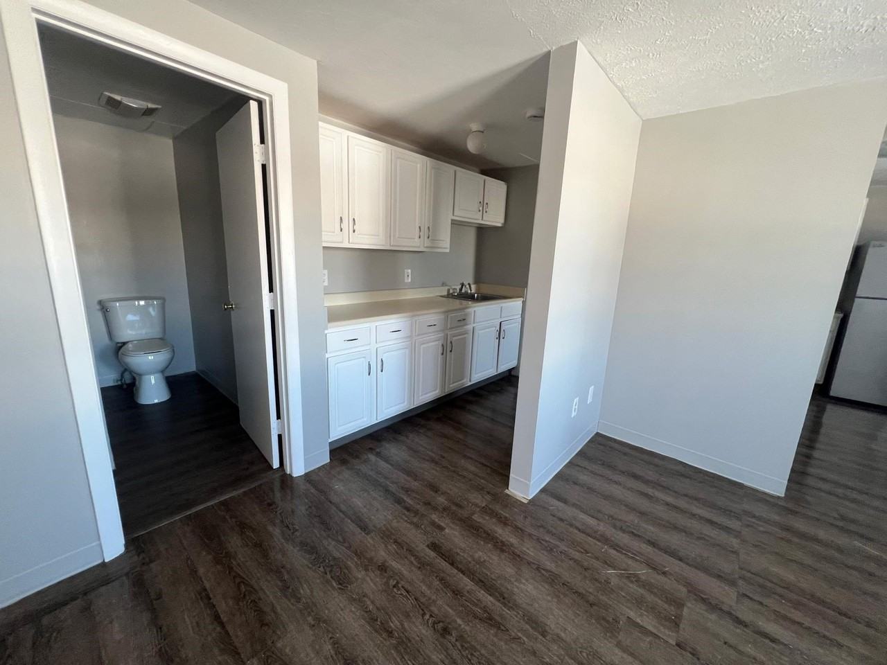 26 Ledge St #26B - Photo 3 of 18