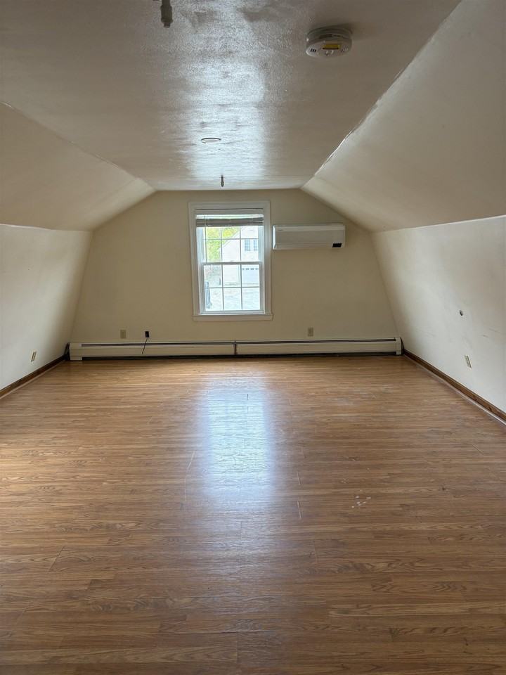 407 Lafayette Rd #7 - Photo 3 of 4