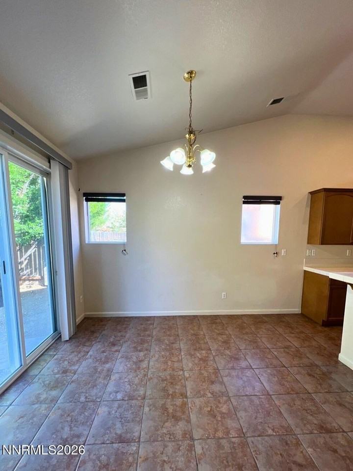 7169 Beacon Dr - Photo 6 of 18