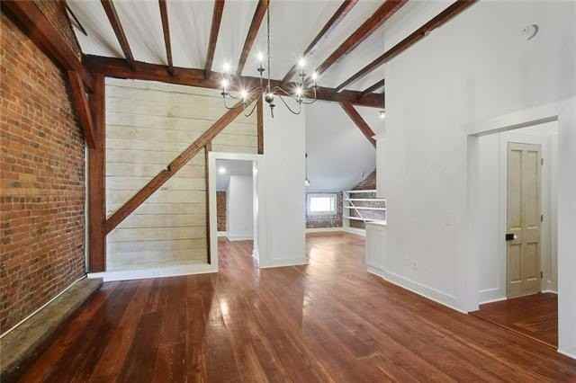 612 Julia St #D - Photo 4 of 11