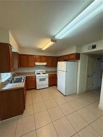 3612 Laplace St - Photo 5 of 12