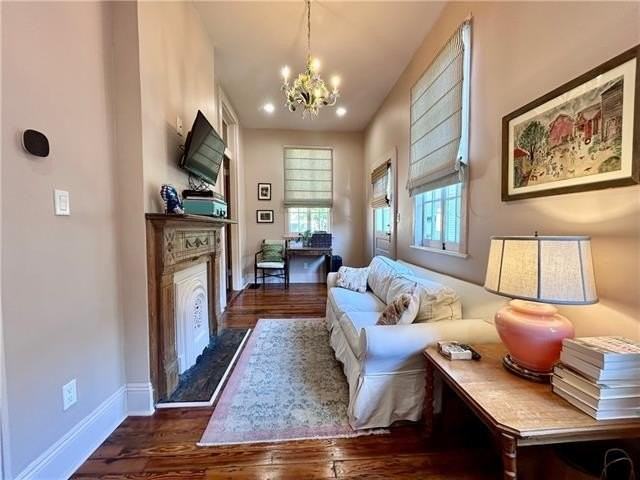 4936 Coliseum St - Photo 5 of 11