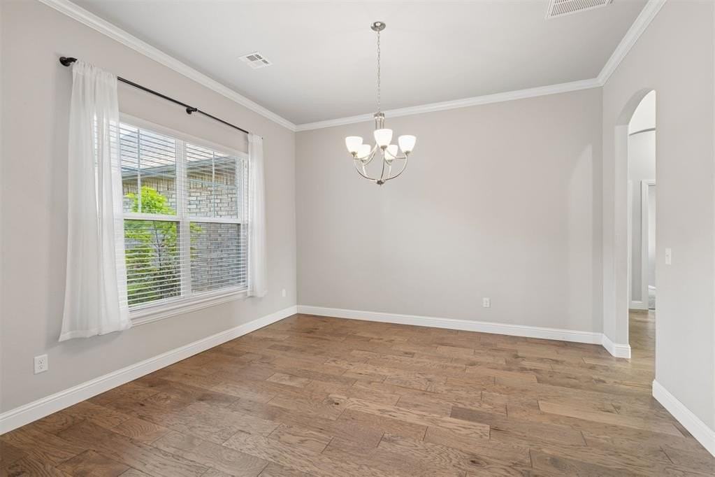 5709 Asheville Way - Photo 4 of 47