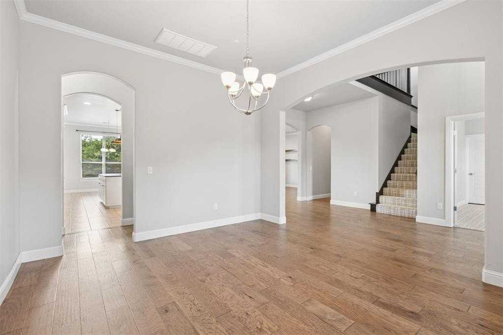 5709 Asheville Way - Photo 6 of 47