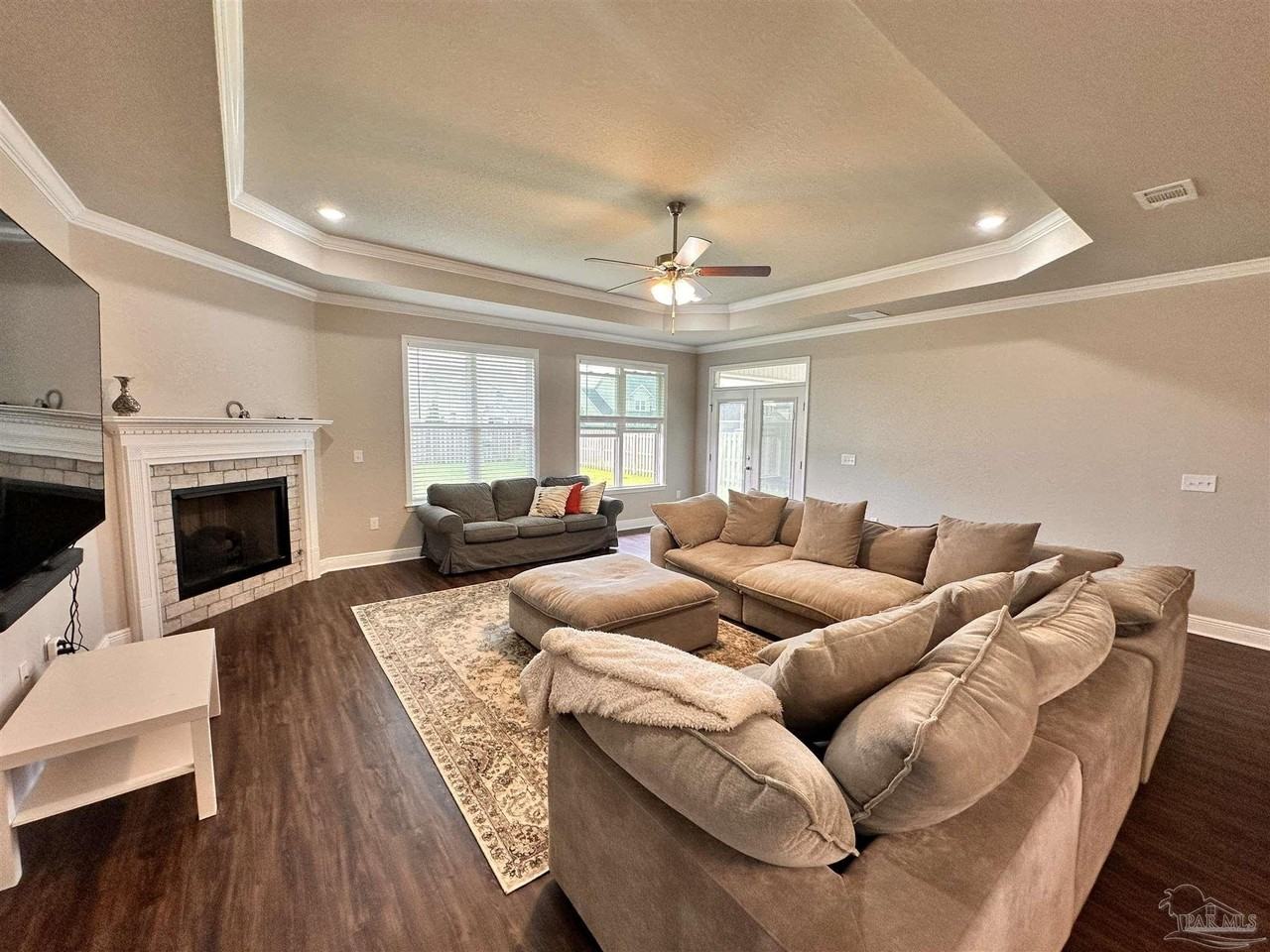 2346 Habersham Ln - Photo 6 of 26