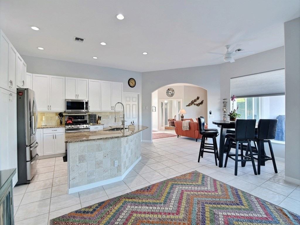 705 Bahia Mar Rd - Photo 5 of 36