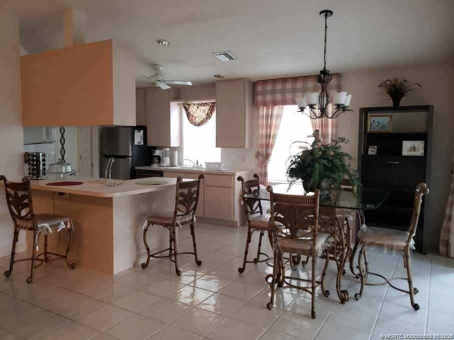 1652 Sw Waterfall Blvd - Photo 6 of 18