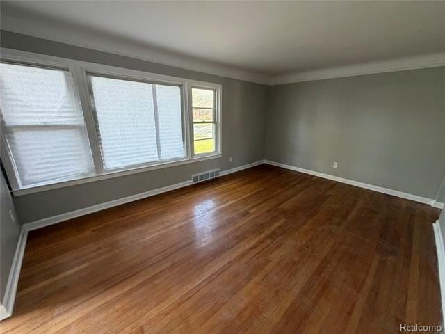 22301 Lange St - Photo 4 of 15
