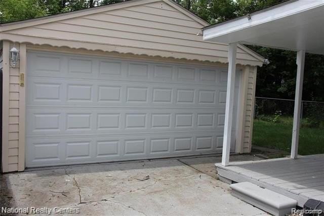 26739 Syracuse Ave - Photo 3 of 23