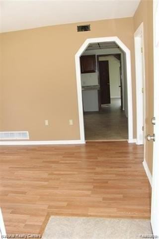 26739 Syracuse Ave - Photo 6 of 23