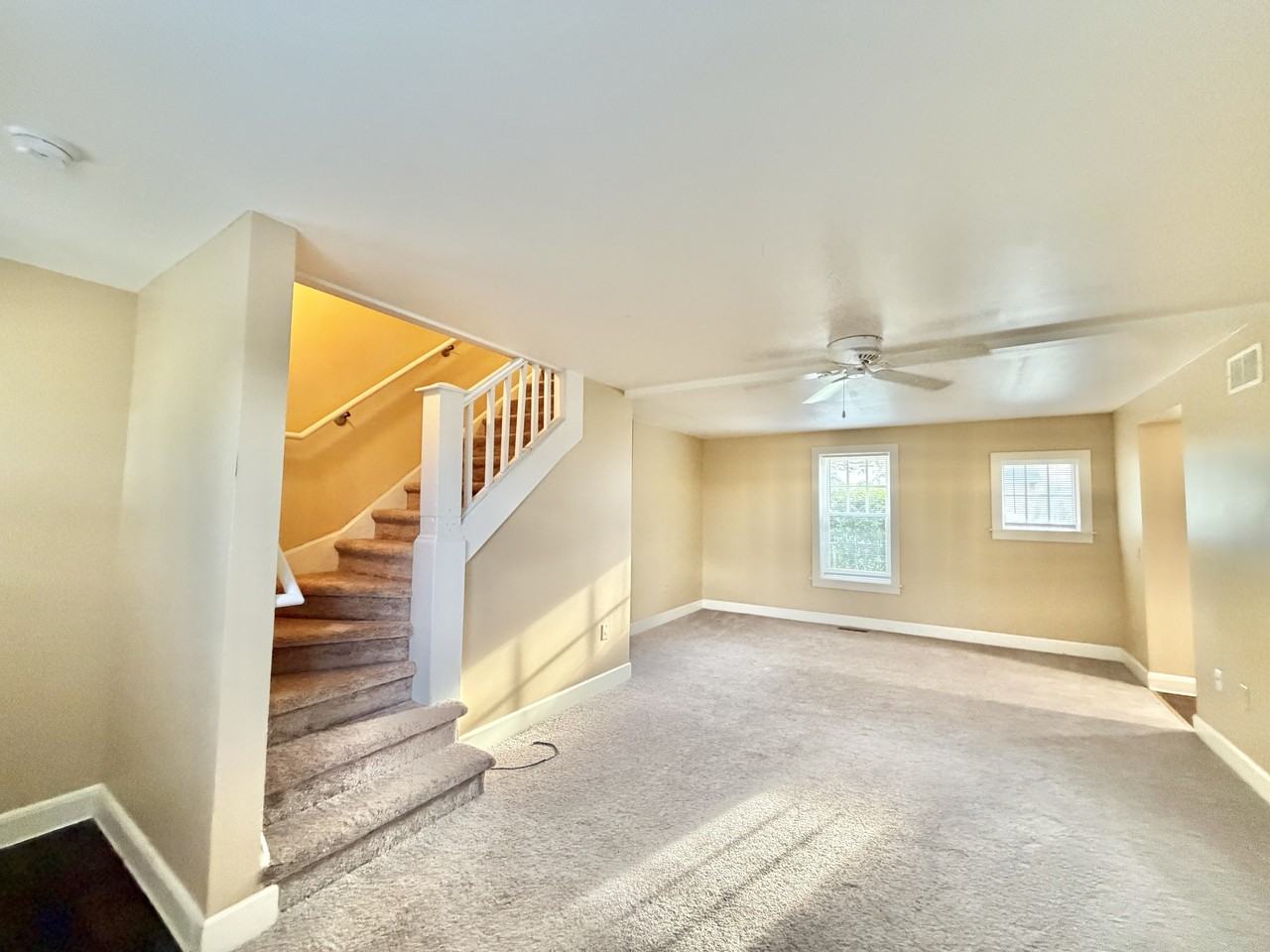 206 Carpenter St #3 - Photo 5 of 13