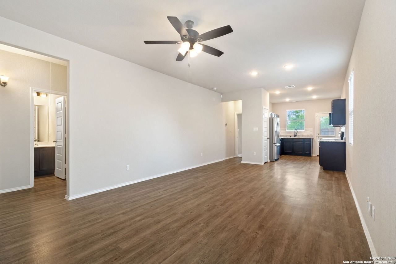 4007 Somers Crst - Photo 7 of 16