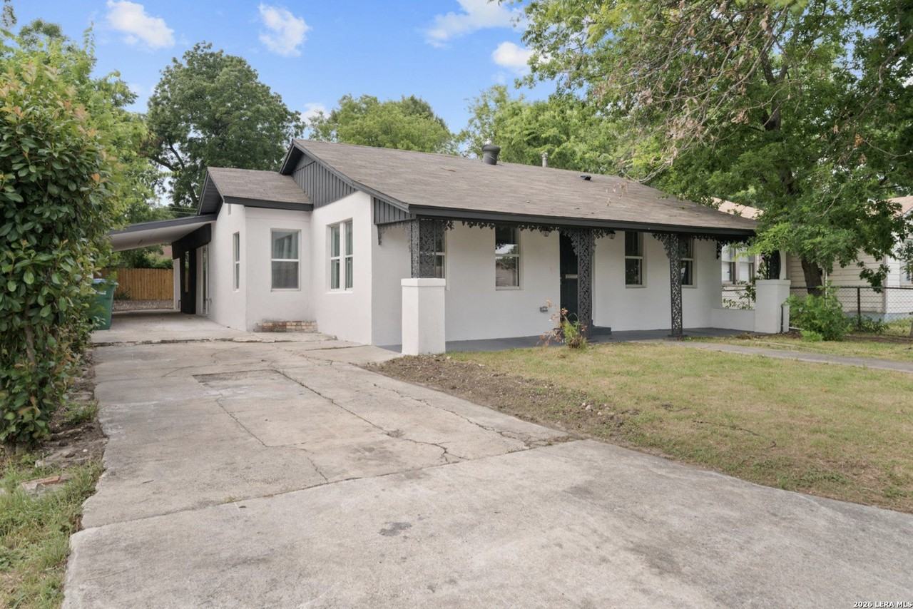 1627 W Mariposa Dr - Photo 2 of 21