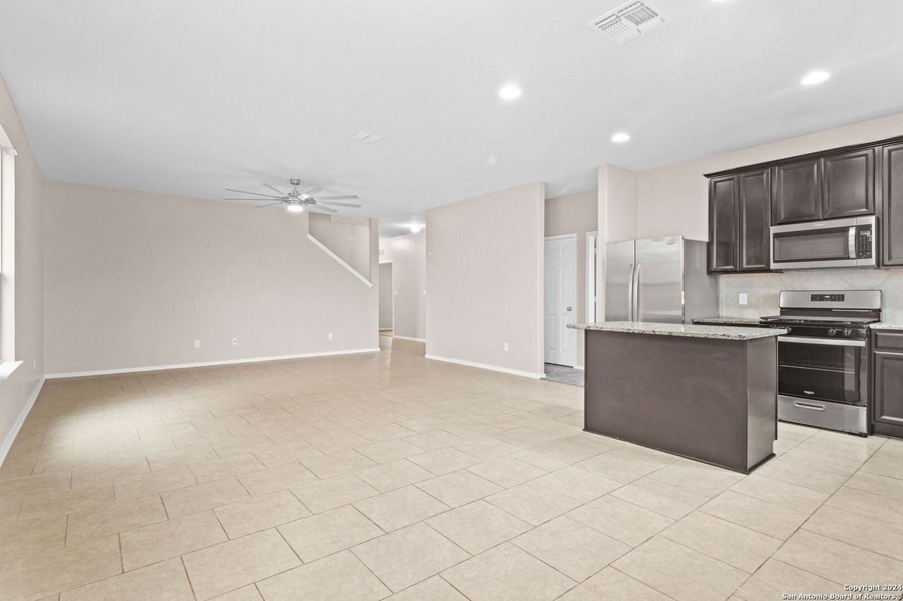 12919 Limestone Way - Photo 7 of 17